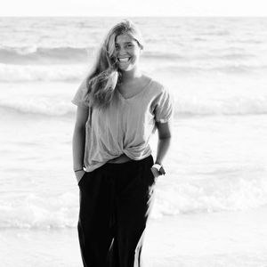 Meet your Posher, Isabel